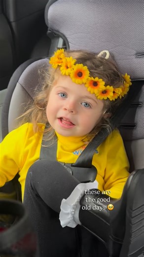 I just want to bottle up this little voice coming from the backseat 🥹🦸🏻‍♀️ #thisis2 #thesearethedays #momsaresuperheroes | Elyssa Dorf