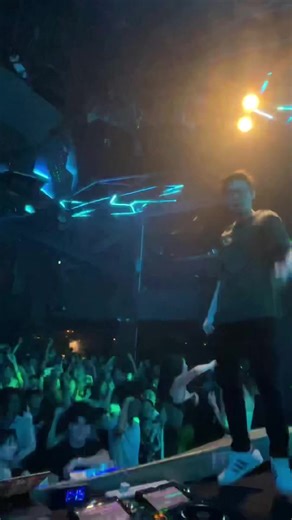 Experience the Best of Zouk Singapore Nightlife in One Minute