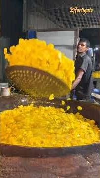 Kerala Style Nendra Chips Making on Street 🔥