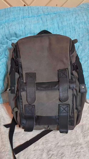 National Geographic Camera Convertable Backpack GOOD AS NEW Capacity: 25L Condition 10/10 Cosmetics: 10/10 Issue: signs of usage, No partitions Price: PhP 1,800 🔥Original & Thrifted Item, Manage Expectation 🔥Video/Photos of the item with its current Condition will be provided, buying it mean you agree and accept it as is as shown on the Video/Photos. 🔥Door to Door Deliveries via Maxim /Lalamove, buyer shoulder expenses 👉👉FREE SHIPPING👈👈 Meet Ups: 🤝CCLEX Entrance Cordova For more items vi