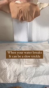 ⬇️ Comment with your water breaking story Mama, sometimes your water breaks, like in the movies. 🌊A loud pop and boom. 💣 Many times, it is a slow, deceptive dribble. 💦 🤰🏼Hey Mama, take our popular online birth class! Labor Nurse Mama Calm Labor Confident Birth Class and The VBAC LAB are comprehensive and empowering birth classes, self-paced and online, see link in Bio for more info. ⭐️⭐️⁠ The baby is floating around in its fluid-filled amniotic sac. The amniotic fluid cushions and protects 