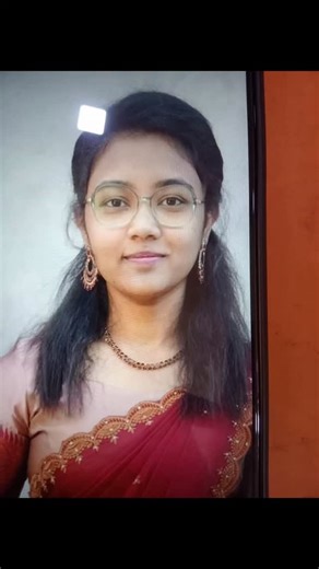 colachel media/குளச்சல் மீடியா on Instagram: "கன்னியாகுமரி மாவட்டத்தை சேர்ந்த கல்லூரி மாணவியை காணவில்லை J. எஸ்தர் கேரீனா த/பெ.ஜெபகுமார் 460 A காந்தி நகர் பார்வதி புரம் WCC 3 rd year B.A English வேப்பமூடு ஜங்ஷன் Oscar computer மெரூன் கலர் டாப் ஜுன்ஸ் பேண்ட் கீரின்கலர் சால் மாநிறம் உயரம் 5 அடி கண்ணாடி போட்டு இருப்பார் இவரை பற்றிய தகவல்கள் கிடைத்தால் கன்னியாகுமரி மாவட்டம்வடசேரி காவல் நிலையத்தில் தகவல் கொடுக்கவும் 04652 275100 பதிவு நாள் 18/01/2026"