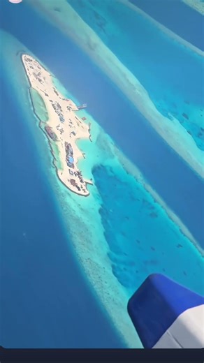 sheet lehar |seet lehar | plane beautiful view | window seat #viral #islandview #reelitfeelit