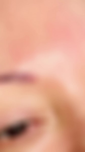 juliabeeeyebrows on TikTok