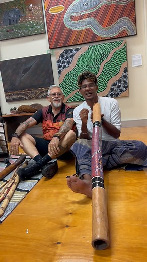 Sound Mani on Instagram: "#YIDAKI (#didgeridoo) The Yidaki is the world’s oldest known musical instrument played by the Australian Aboriginal who are considered to be the oldest culture on earth. In Tamilnadu we have similar instruments called Tarai. Tarai means wind travelling without disturbance. I will give more details on the similarities that I recognised between the Tamil culture and Aboriginal culture soon. Special thanks to Mundagutta Kulliwari for encouraging me ❤️🙏🏼 @ku