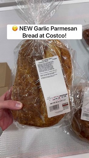 😋 NEW Garlic Parmesan Bread at Costco! These are new to the bakery and are AMAZING! They’re fluffy on the inside and have a delicious garlic taste. ($7.99) #costco #costcofinds #garlicbread