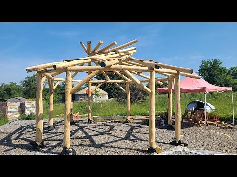 Techniques de charpente en bois rond