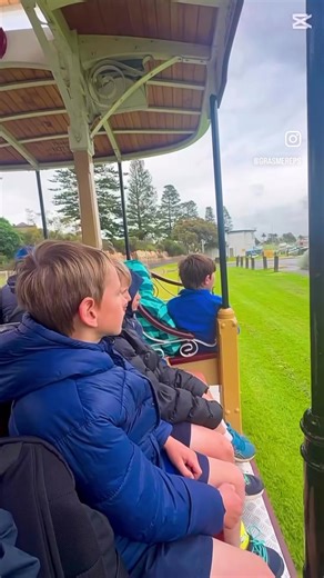 ⭐️✨ a bus, a boat & a tram, 2 border crossings, 45 hot donuts, 1 giant whale skeleton, 2 miniature trains & 37 enormous smiles. what an incredible Big Day Out we had with our F-2 students ✨⭐️ | Grasmere Primary School