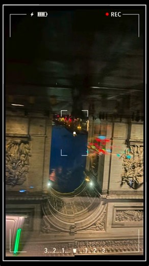 𝖐𝖎𝖓𝖔𝖐𝖔 on Instagram: "#ヨーロッパ #夜の風景 #🇩🇪🇨🇭🇱🇮🇫🇷 #年越し ヨーロッパの年末年始の夜をまとめてみました。 クリスマスからのお正月、様々なイベントやライトアップ、 また普段からの夜の風景を見る事ができました。 個人的には ムーラン・ルージュを見た事、 シャンゼリゼ通りの期間限定のライトアップがすてきだったかな。"