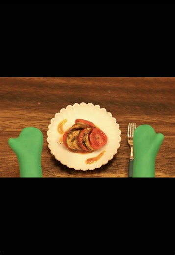 Reste 1 min et écoute le coran en le regardant faire de la ratatouille 🐀#quran #quranrecitations #asmr