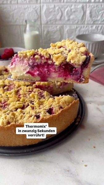 Only ONE dough for base & crumble! 😍 Ingeniously simple berry crumble cake 🍰 | Thermomix® recipe