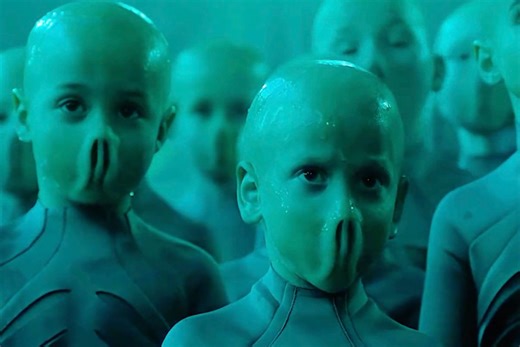 一场浩劫突然席卷了整个地球，所有生物体自我毁灭，人类真的能和外星人和平共处吗！