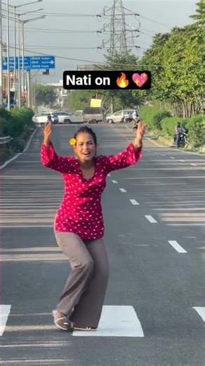 Pahari Himachali Nati Dance 👌!! , Pahari Song Dance #pahadi #dance #trending #shortvideo #shorts