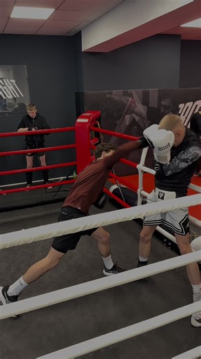 Keep Moving: The Benefits of Boxing and Sparring