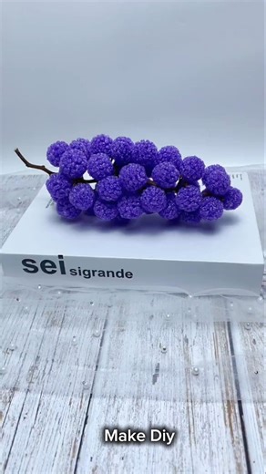 How to make Grapes from Fruit Mesh Net | Best Out of Waste DIY #craft #craftyideas #fruitcarving