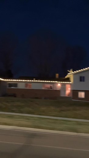 16 reactions | On my way to the gym this morning, had to pass by one of my jobs that I did in the daylight yesterday just to make sure things were looking good.✨ | Kvernum Window Cleaning LLC | Facebook