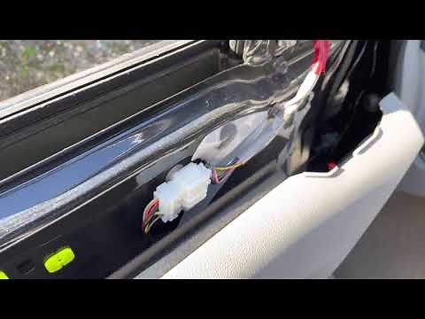 Honda Insight 2010 passenger side wing mirror removal replacement