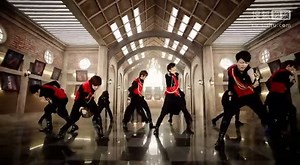 日韩偶像Boyfriend公开主打《Janus》完整版MV