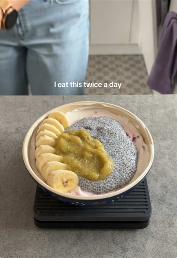 it’s just so good!! what are some yogurt bowl toppings I need to try? #yogurt #yogurtbowl #breakfast #food #foodinspo