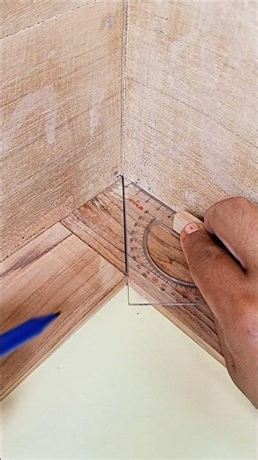 Using a triangle ruler - can easily make perfect angle lines. #woodworking #carpenter #creative