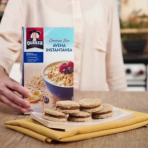 459K views · 5.4K reactions | Estos alfajores de avena y dulce de leche son los compañeros ideales para la hora del mate. ¡Hacé tus tardes mucho más nutritivas con Quaker®! | Quaker Argentina | Facebook