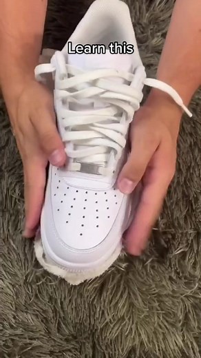 How to remove creases on your shoes #nikeairforce1 #toecap #HowTo #propup #learnontiktok #shoegame #nikeair #sneakerscollection #snkrs