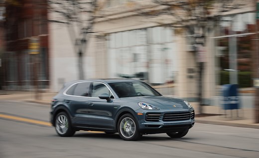 2019 Porsche Cayenne Hybrid Review, Pricing, and Specs