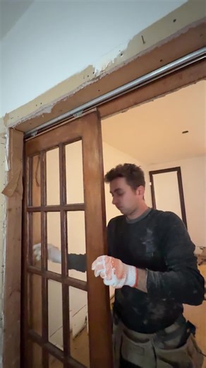 Taking down one section at a time. 隣 This part of the demo focuses...