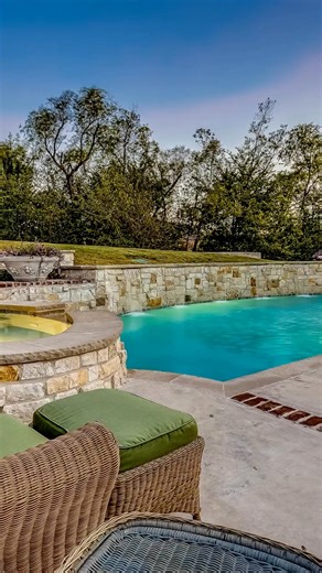 Most homeowners don’t regret 𝘣𝘶𝘪𝘭𝘥𝘪𝘯𝘨 a pool. They regret the decisions they made 𝗯𝗲𝗳𝗼𝗿𝗲 𝗰𝗼𝗻𝘀𝘁𝗿𝘂𝗰𝘁𝗶𝗼𝗻 𝗲𝘃𝗲𝗻 𝘀𝘁𝗮𝗿𝘁𝗲𝗱. After building custom pools in Texas for over 50 years, here are the 𝘁𝗼𝗽 𝟯 𝗺𝗶𝘀𝘁𝗮𝗸𝗲𝘀 𝘄𝗲 𝘀𝗲𝗲: 1️⃣ Designing for looks instead of long-term maintenance 2️⃣ Underestimating Texas soil and climate impact 3️⃣ Choosing a builder based on price — not process A pool isn’t just a backyard upgrade. It’s a structural investment that should 