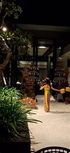 Kunyit Restaurant at The Anvaya Beach Resort Kuta #bali #travel #baliescape #kutabeach #balirealty