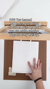 These are perfect for class parties and so cheap to make! Learn how to screen print and the possibilities are endless 😊 | Pigskins & Pigtails