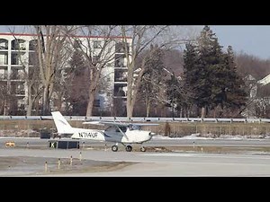 Cessna 172S Skyhawk Takeoff | TurboProp Nation