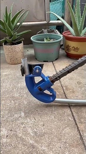 Universal Iron Pipe Bender: Master the Art of Bending