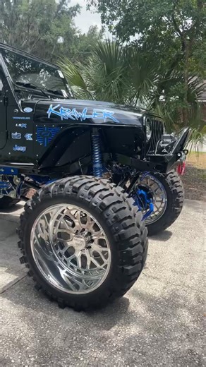 Customizable Jeep Hood Pins