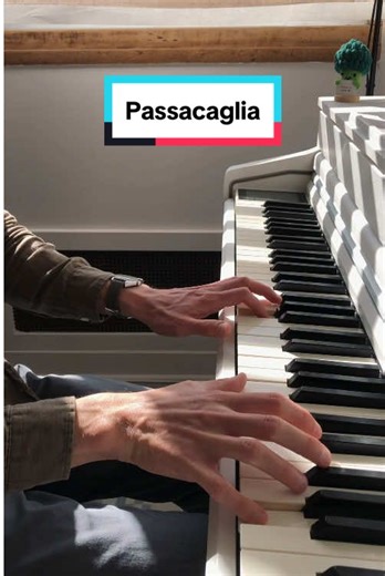 Passacaglia… 🎼🥀 Learn it with flowkey, link in my bio (free trial) #passacaglia #piano #tutorial