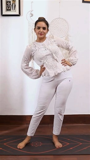 6.2K views · 272 reactions | Waist Rotation for Beginners: Easy Core Workout | Waist Rotation Exercises . . #WaistRotation #FitnessGoals #WorkoutRoutine #MoveWithMe #StrengthTraining #BodyGoals #FitnessJourney #ExerciseMotivation #CoreWorkout #HealthyLiving #WellnessWednesday #FitnessInspo #TransformationTuesday #FitFam #ExerciseEveryday #StrengthenCore #BodyPositive #LoveYourBody #HealthyHabits #GetActive | Pro Fitness | Facebook