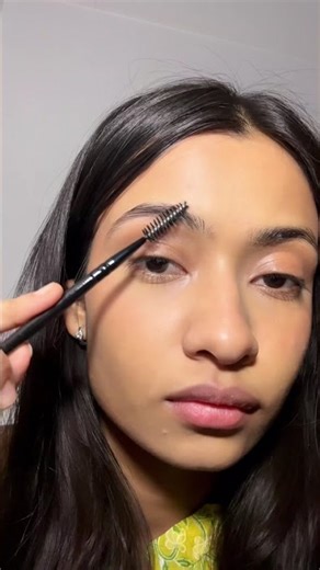 Natural Brow Shaping Tutorial 🤍 | Long-Lasting Brow Gel #makeupmusthaves #makeup