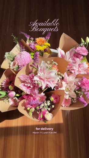 each pictures & prices are posted sa ig story namin! username: lilybloomsnccokies — Lily Blooms🌷 PRICE RANGE ₱100- ₱699 #flowers #flowerbouquet #lily #davaocity #tulips