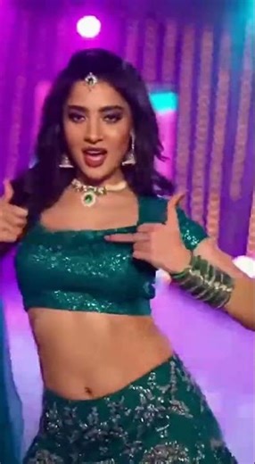 This Item Dance Move Is The New TikTok Obsession 💃 #shorts #trending #viral