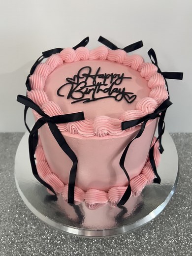 Pink & Black Bow Cake: A Sweet Birthday Delight