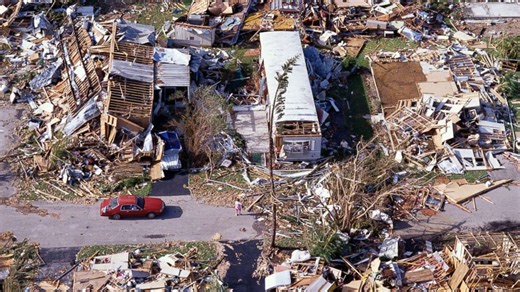 Aug. 23, 1992: Hurricane Andrew hits Florida