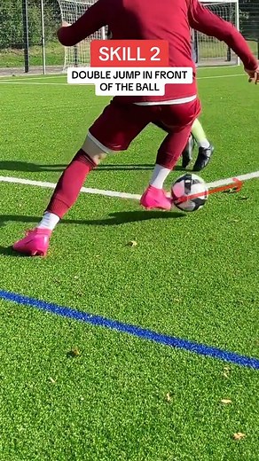 37K views · 585 reactions | 45_LEARN 2 SKILL MOVES TO GET AWAY FROM THE DEFENDER #football #Soccer #skills #tutorial #football #Soccer #fussball #trainingchallenge #BOOMchallenge #skills #tipps #tricks #reelsviral #videos #explore #fyp #viralreels #instagood #best #trendingreels #trending #trendingnow #amsr | Ball Skill | Facebook