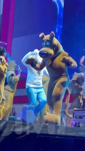 Scooby Do Invasion Erupts During Simple Plan's Warp Tour Set