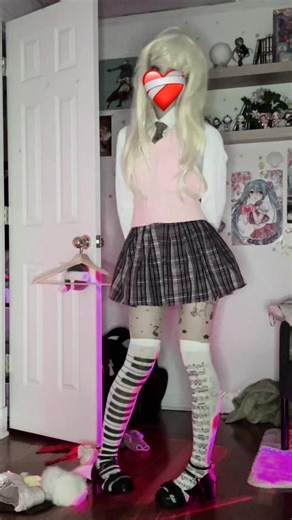 im so tired and lazy to edit the video LOL ;( cosplay sayaka later btw probably #KAEDEAKAMATSU #kaedeakamatsucosplay #danganronpa #cosplay #danganronpacosplay