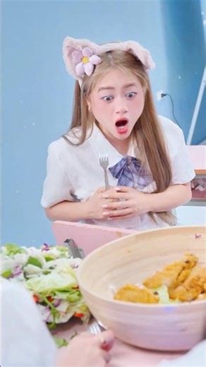 You Can’t Escape Veggies 😂🥬#lilymeow #lilymiumiu #couplegoals #schoolcrush #schooldrama