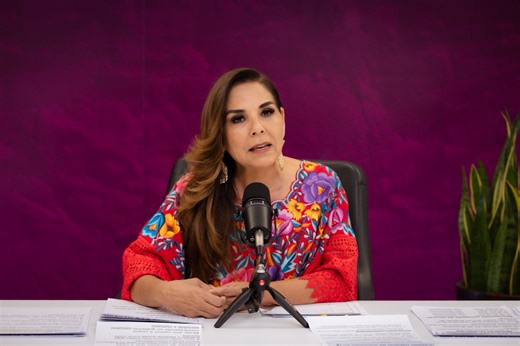 Amigas y amigos, a partir de mañana 2 de enero inicia en #QuintanaRoo el programa de canje de placas, un trámite que se realiza cada 3 años y está establecido en la ley 🚗📄. Si realizan el proceso entre enero y marzo de 2026, podrán acceder al subsidio de la tenencia. El trámite es sencillo y seguro: puedes realizar el pago en línea en satq.qroo.gob.mx/controlvehicular 💻 y después acudir solo a entregar tus placas en los módulos de recaudación, disponibles en los 11 municipios del estado. Apro