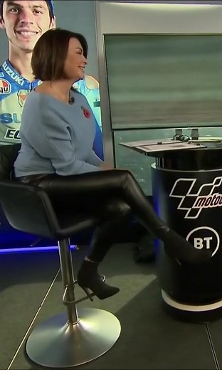 Suzi Perry #suziperry #leather #blackleather #leatherleggings #leatherpants #leathertrousers #blackleatherleggings #blackleatherpants #blackleathertrousers