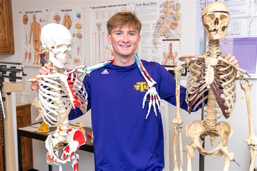 6.2K views · 44 reactions | Carter Bradford is turning his fascination with the human body and how it moves into a rewarding college experience as an exercise science major at Tennessee Tech. Check out what a day in his life looks like! | Tennessee Tech University | Facebook