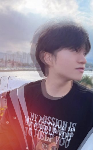 Mặt Trăng và Mặt Trời: Hiện Tượng Thiên Nhiên Kỳ Diệu