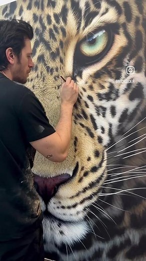 Passion for Art: Hyperrealism Painting with Acrylics